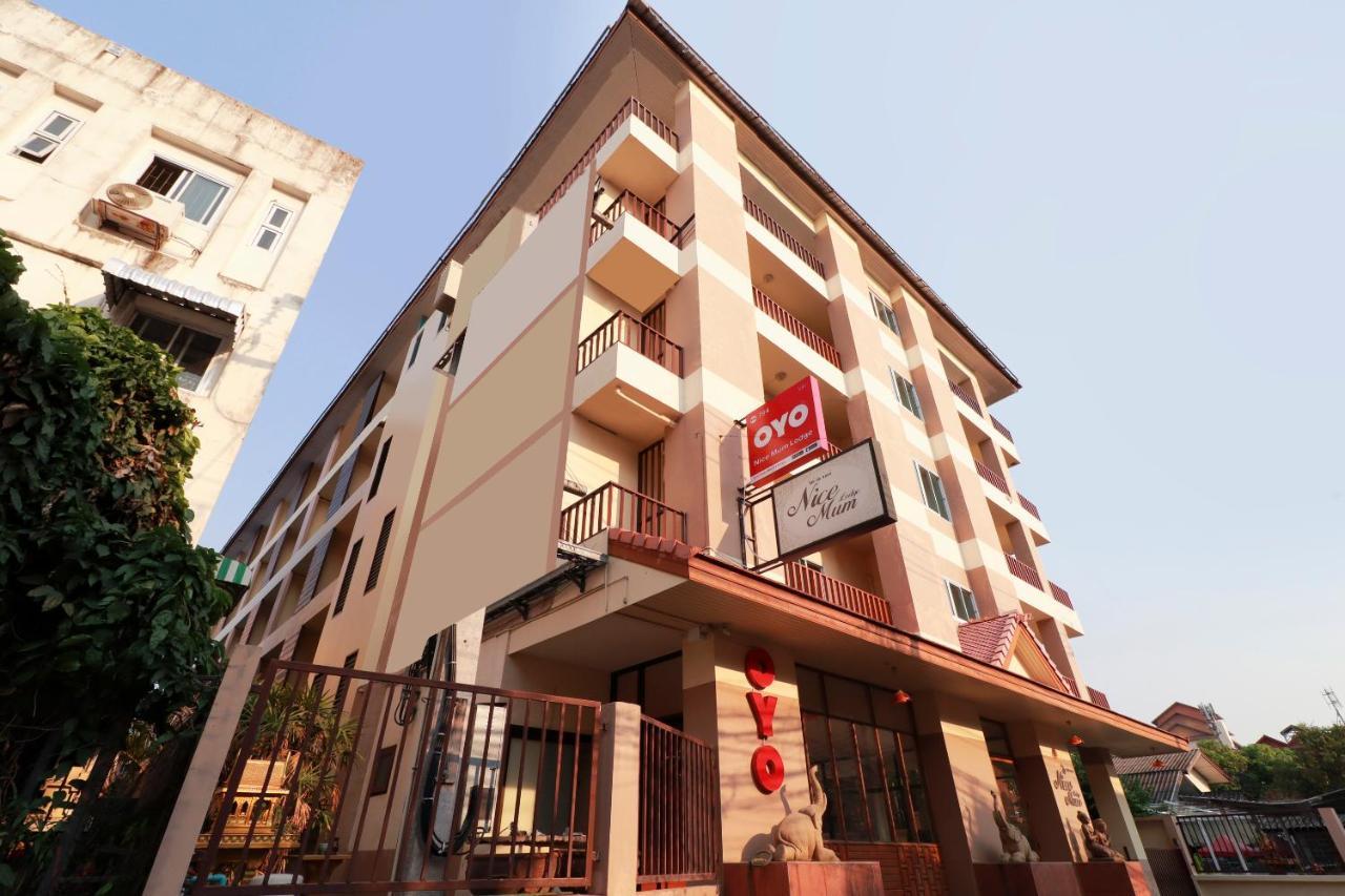Oyo 794 Nice Mum Lodge Τσιάνγκ Μάι Εξωτερικό φωτογραφία